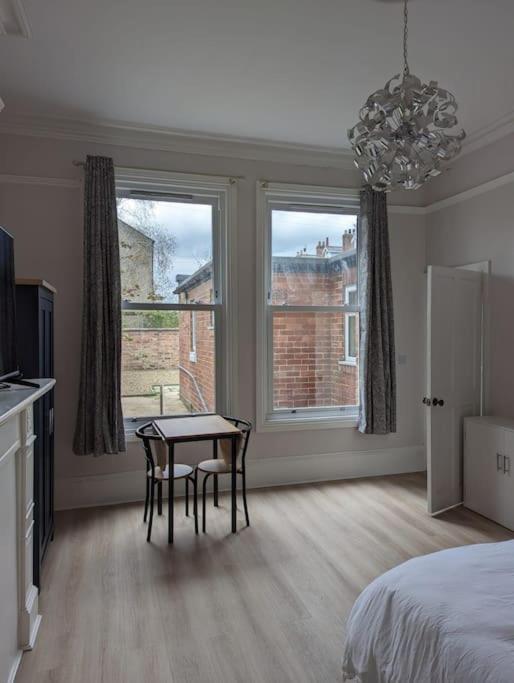 Stylish York Studio Exterior photo